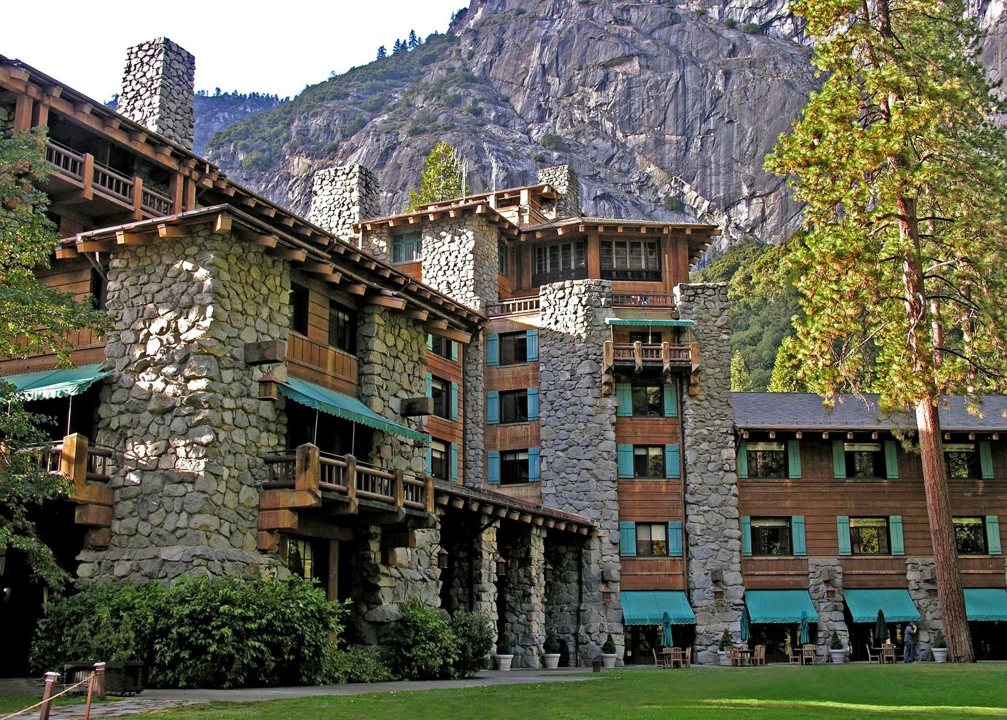 The Ahwahnee Hotel Yosemite Village Exterior photo